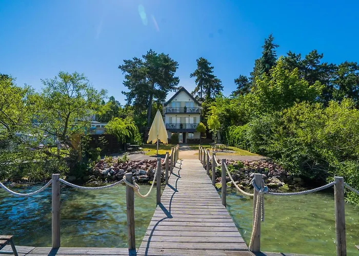 Anna Beach Villa